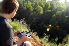 volando en el barranco